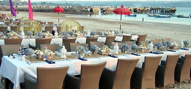 Beautiful Setting For Group Dinner Beautiful Setting For Group Dinner