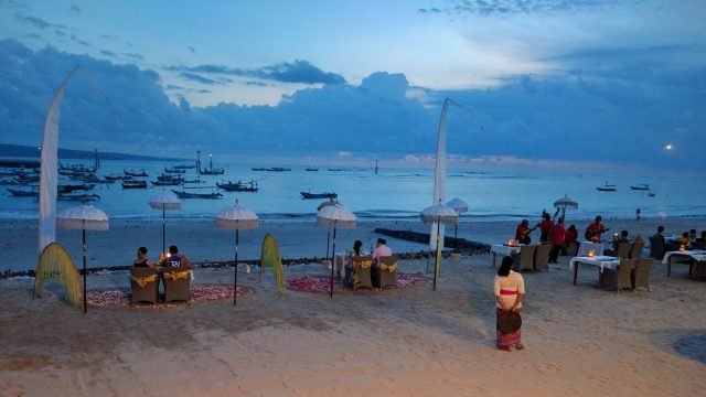 Jimbaran beach restaurant